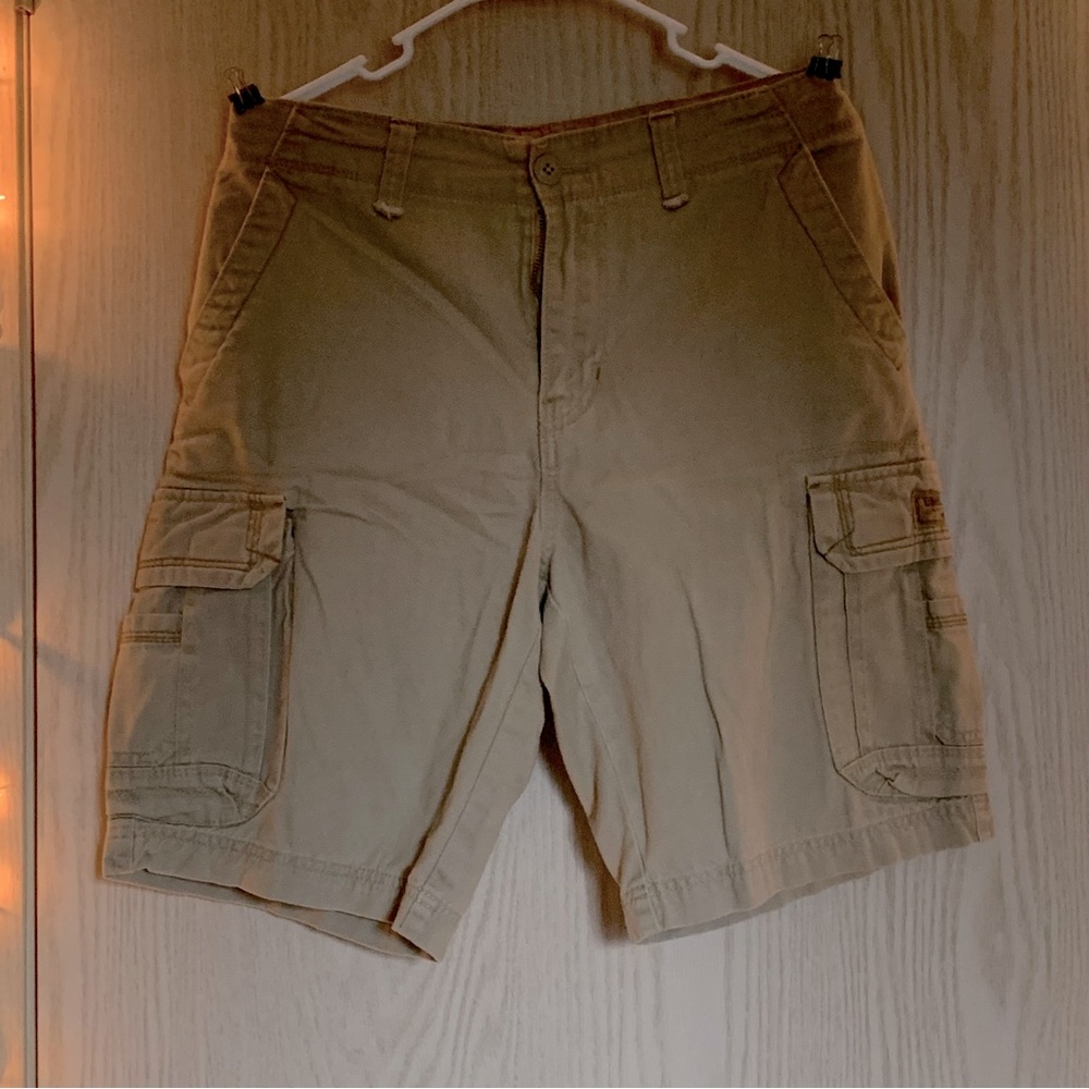 Tan Unionbay cargo shorts